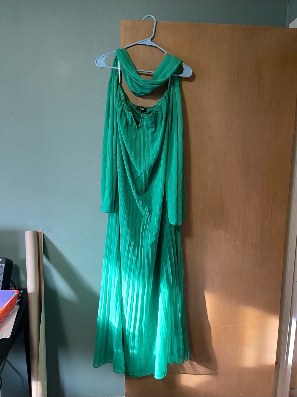 Lulu's Emerald Green Pleated Maxi Dress